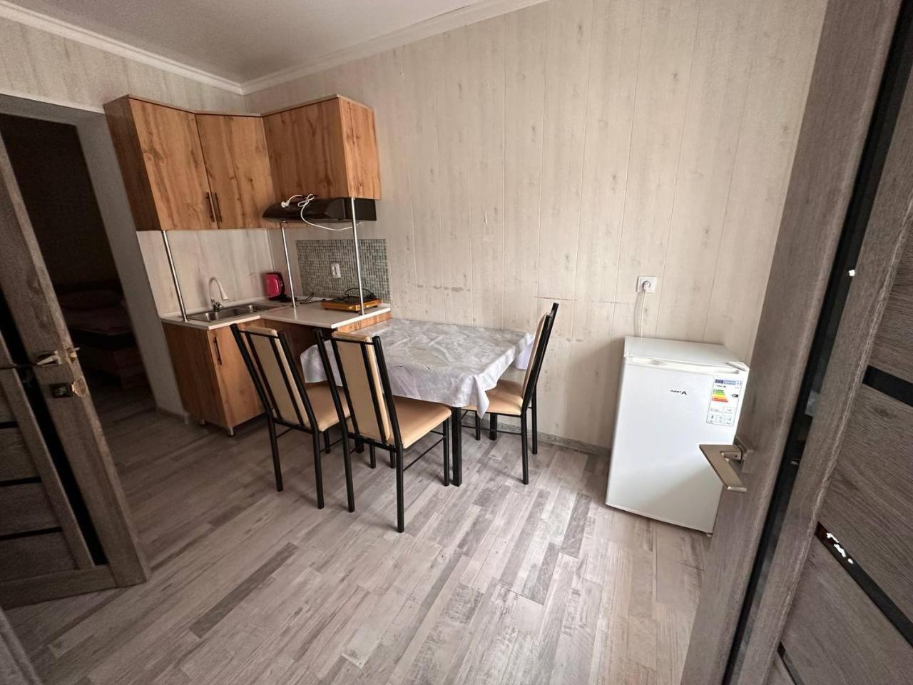 Pamko Bed & Breakfast Naryn Екстериор снимка